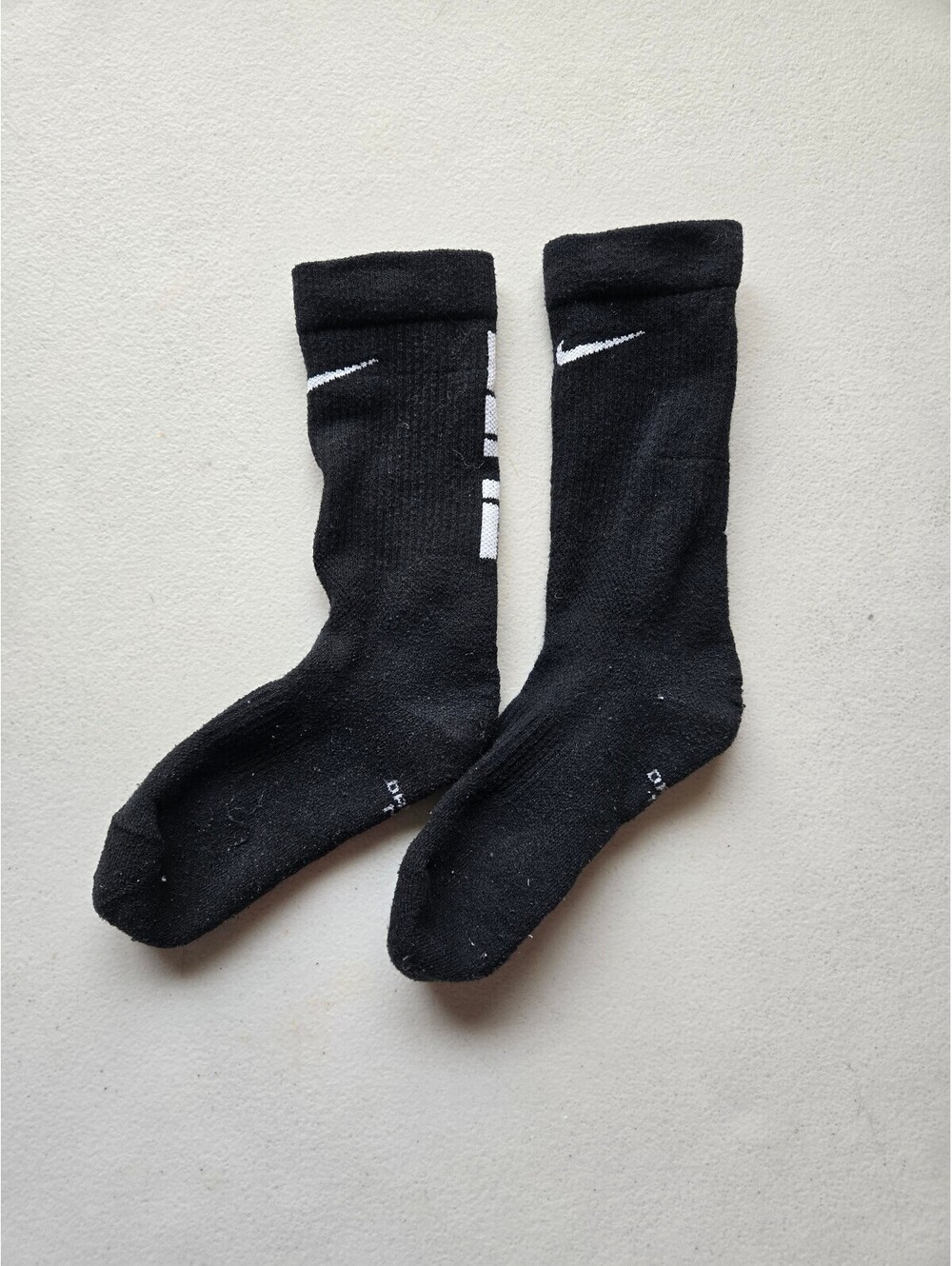 Nike Elite Basketball Crew Socks Black White Logo Cushioned